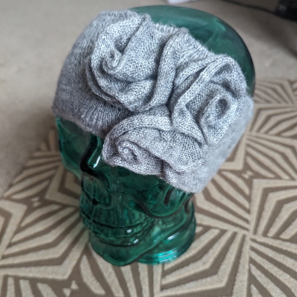 Knit winter grey ear cover band - Picture 4 of 4